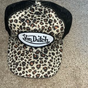 VON DUTCH Trucker hat